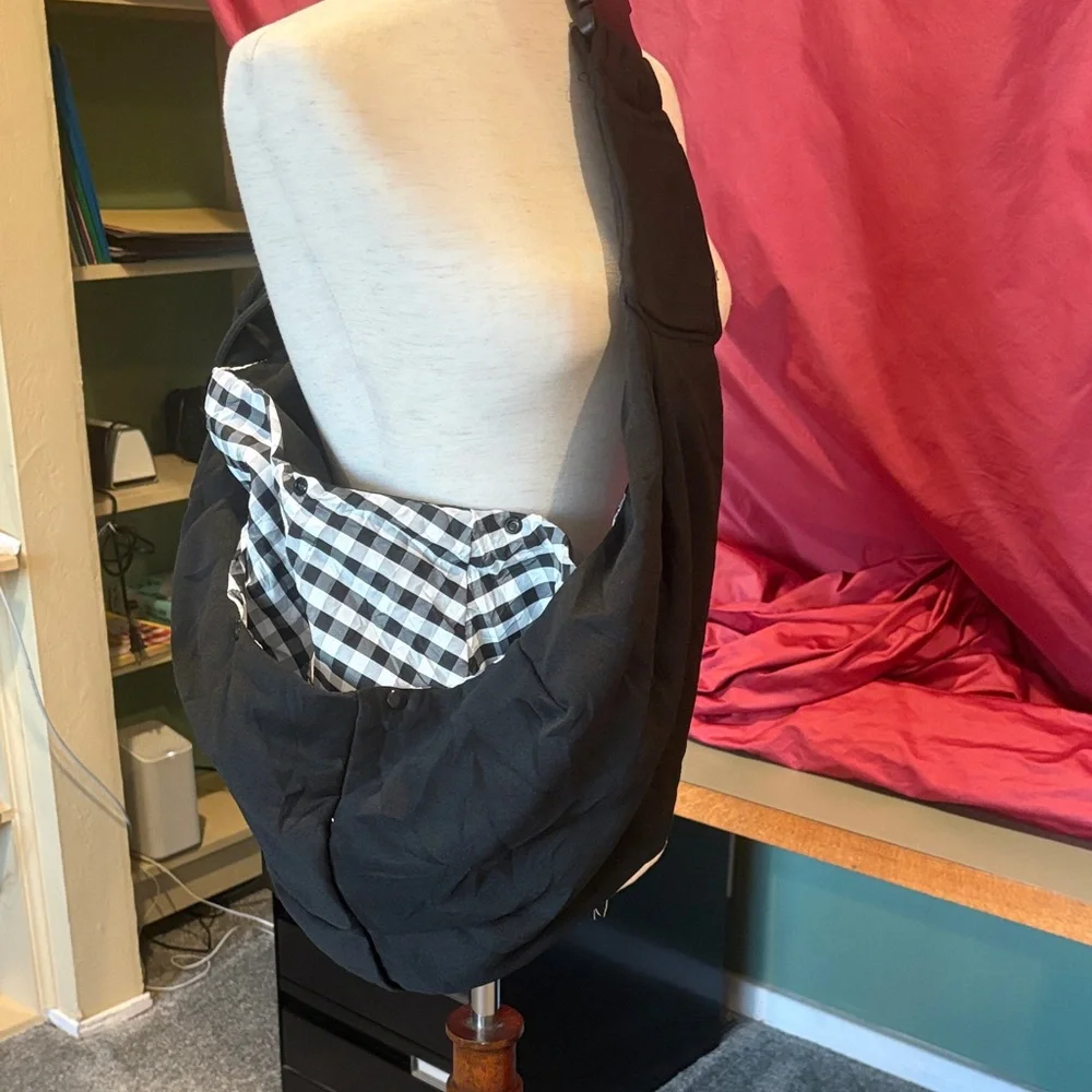 nwt shoulder sling pet carrier adjustable